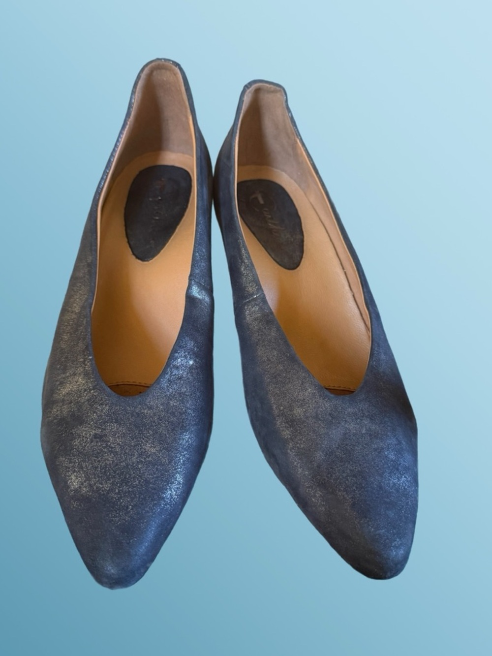 Earthies Cushioned Leather Sculpted Heels Sexy “Toe Cleavage” COMFY Tavolina
